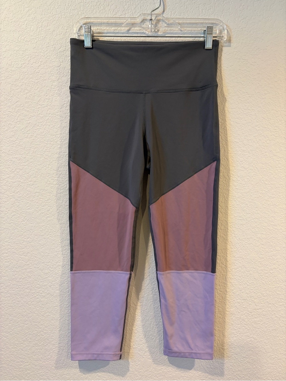 Whisper Women’s Grey and Purple Color Block Cropped Athletic Legging - M